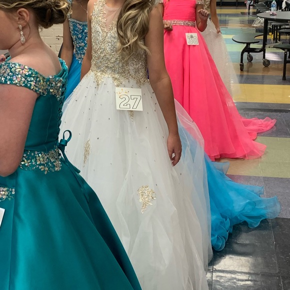 Girls Tiffany pageant dress size 10 - Picture 3 of 8